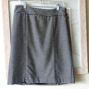 Banana Republic houndtooth skirt